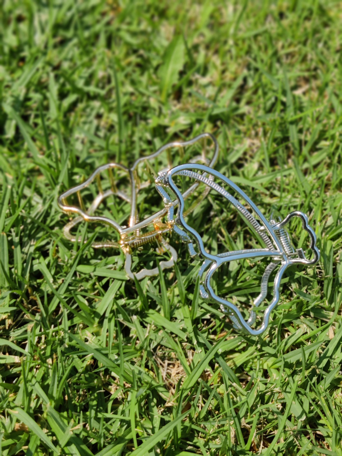 M HOLLOW Metal Butterfly Wing Hair Clip